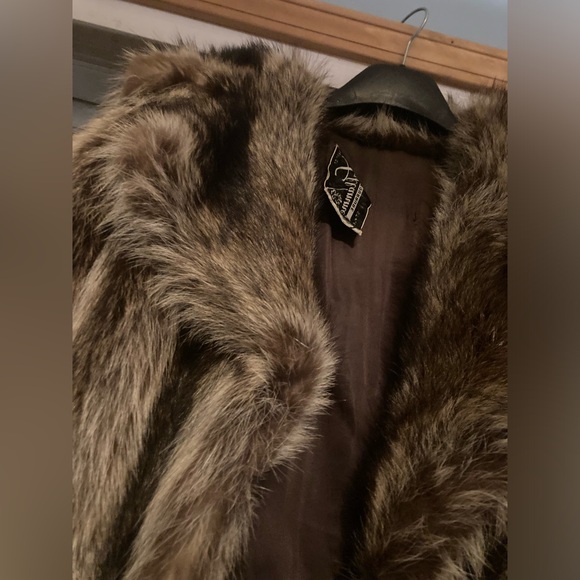 Vintage Laflamme Fourrures Genuine Raccoon Fur Coat - Picture 10 of 13